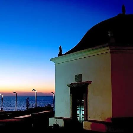 Gig Capsule Albergue Ericeira